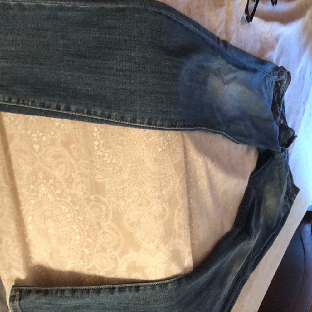 American Eagle Denim Jeans (PRICE NEGOTIABLE!!!) - Picture 2 of 3